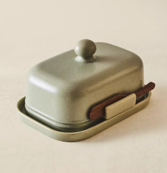 maselniczka-kamienna-z-nożem-zarahome